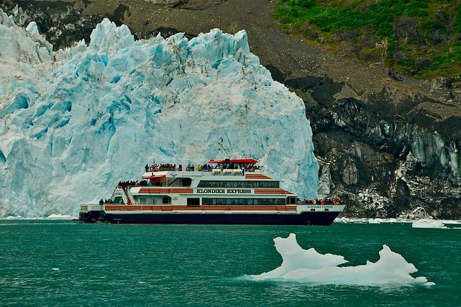 Prince William Sound Glacier Tour - Whittier - Close glacier views and the chance of calving ice
