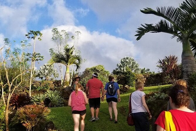 Princeville Botanical Gardens Tour and Chocolate Tasting Ticket - Fruit and honey tastings along the path