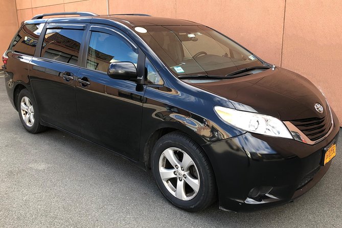 Private Transfer from Manhattan to NYC Airports (JFK/EWR/LGA) - Who gets the best value from this service