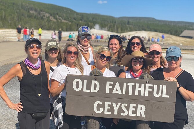 Private Yellowstone Tour: ICONIC Sites, Wildlife, Family Friendly Hikes + lunch - Yellowstone Lake: the best lunch pause