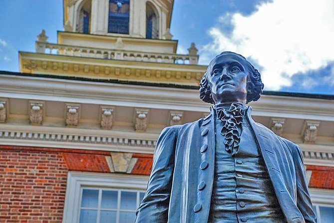 Revolution and the Founders: History Tour of Philadelphia - Congress Hall and the young federal government