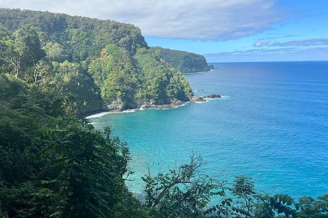 Road To Hana Black Sand Beach Waterfalls & Turtles Tour - Wailua Valley offers a quick view, not a full walk