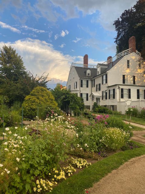Salem, MA: History and Hauntings Guided Walking Tour - Essex Street And The Bewitched Sculpture