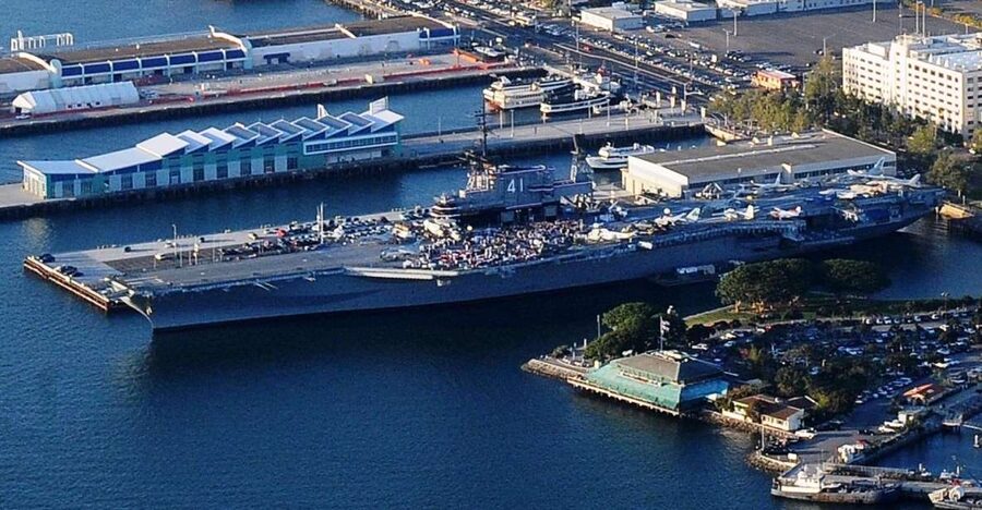 San Diego: USS Midway Museum Entry Ticket - The flight deck and 25 restored aircraft