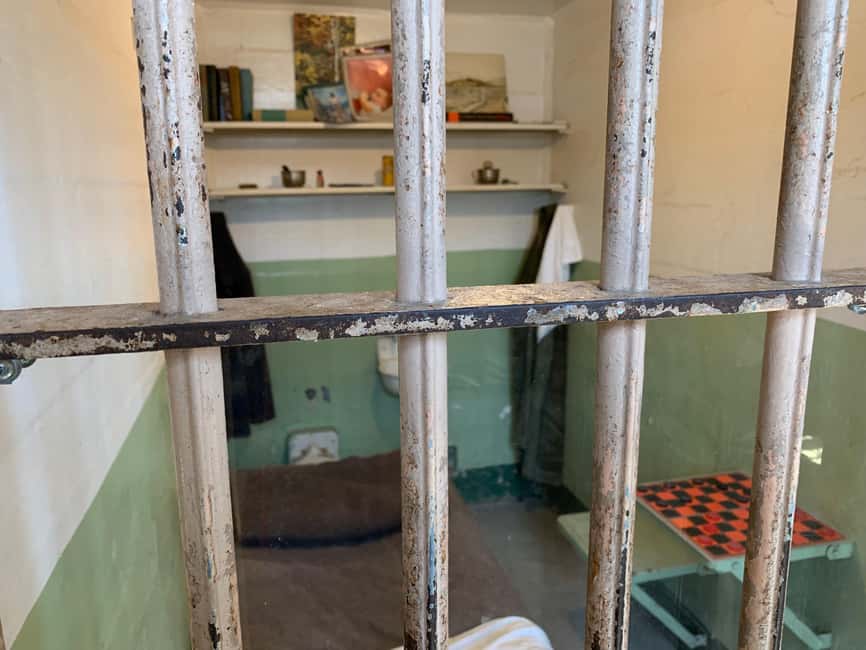 San Francisco: Alcatraz, Ferry & Audio Tour w/ Night Option - Day visit or night visit?