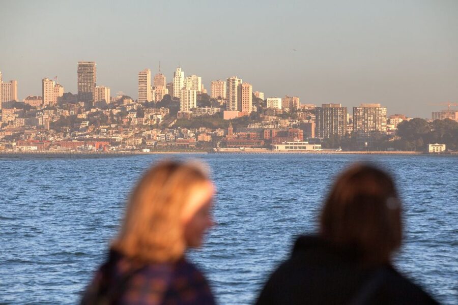 San Francisco Bay Sunset Cruise by Luxury Catamaran - Finding the Boat at Pier 39