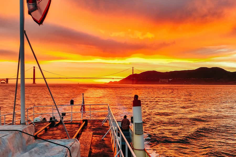 San Francisco: California Sunset Cruise (2-hours) - Pier 43 1/2: starting beside the Fisherman’s Wharf crab sign