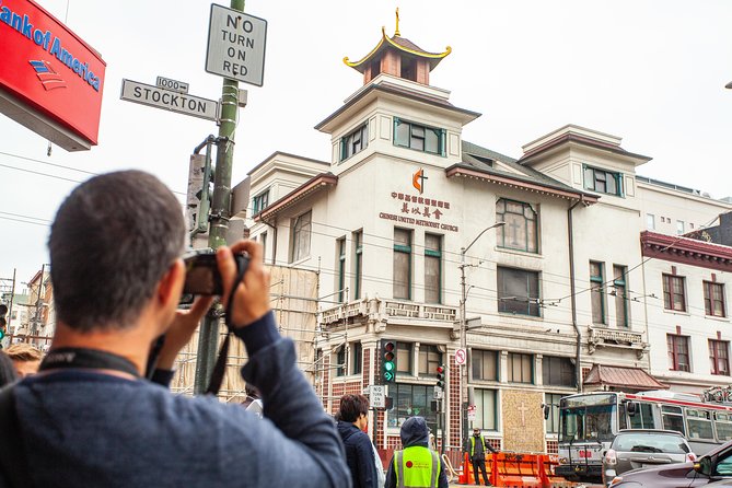 San Francisco Chinatown Walking Tour - The herbal pharmacy and traditional remedies