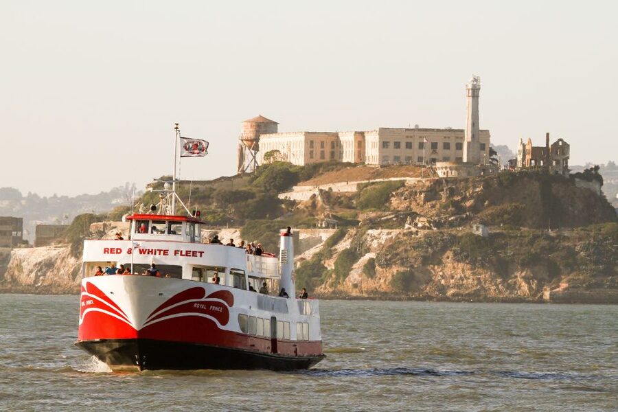 San Francisco: Golden Gate Bay Cruise - North Beach, Aquatic Park, and Hyde Street Pier