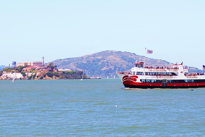 San Francisco: Golden Gate Bay Cruise (60 Minutes) - Marin Headlands and Sausalito on the return route