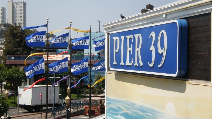 San Francisco: Hop-On Hop-Off Deluxe Bus Tour with 20 Stops - Stops 1 through 7: downtown, Chinatown, and the bayfront