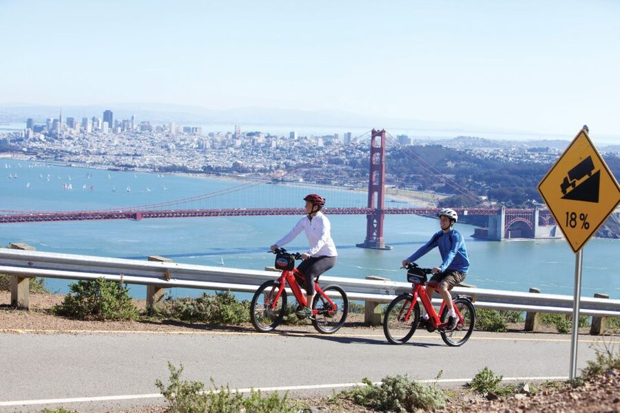 San Francisco: Hop-On Hop-Off Sightseeing Tour with 17 Stops - Union Square, SFMOMA, and the Civic Center