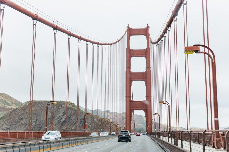 San Francisco: Muir Woods, Napa & Sonoma Valley Wine Tour - Golden Gate Bridge: ten minutes for the classic picture