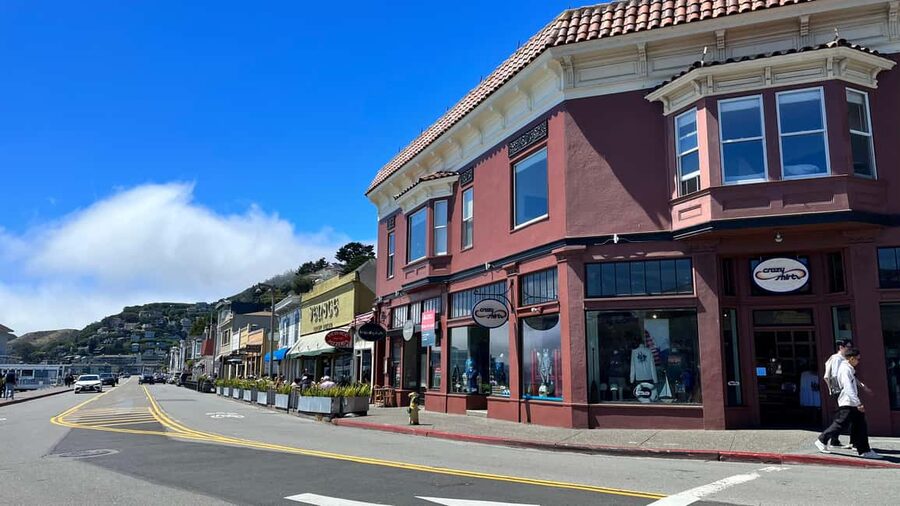San Francisco: Muir Woods & Sausalito Tour with Ferry Option - Why the ferry return is worth considering