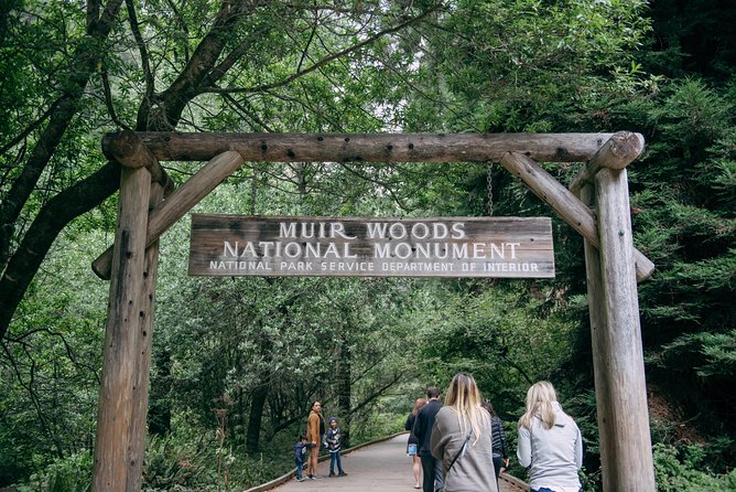 San Francisco Super Saver: Muir Woods & Wine Country w/ optional Gourmet Lunch - The day at a glance