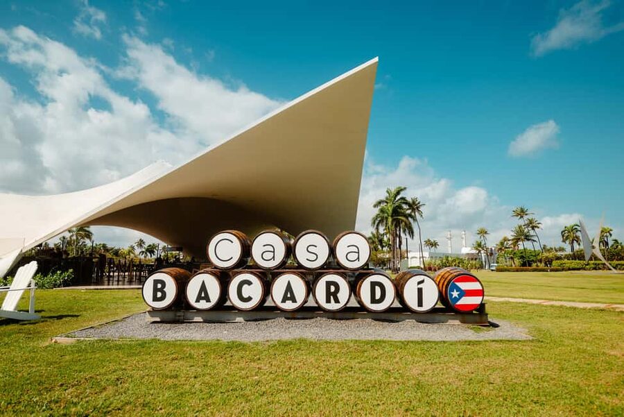 San Juan: Casa Bacardi Distillery Tour - Getting there from Old San Juan