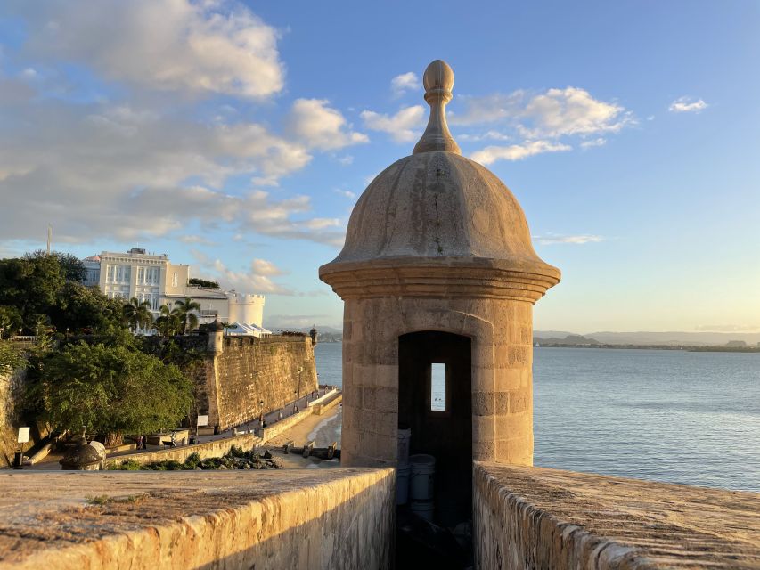 San Juan: Old Town Sunset Walking Tour - Plaza De Armas And The City’s Colonial Core
