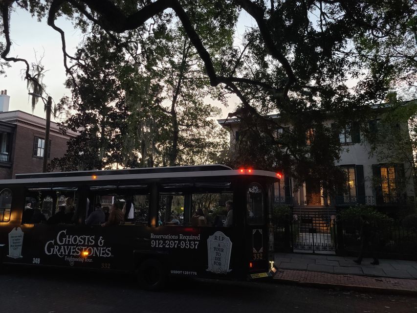 Savannah: Ghosts and Gravestones Tour with Low House Entry - Who should take this tour?