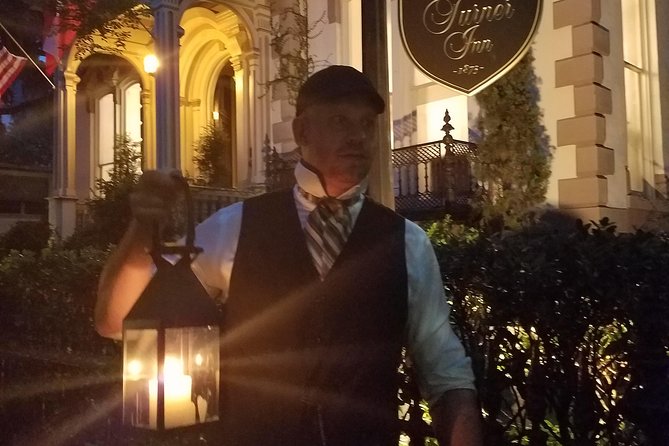 Savannah History and Haunts Candlelit Ghost Walking Tour - How the guide blends facts with legends