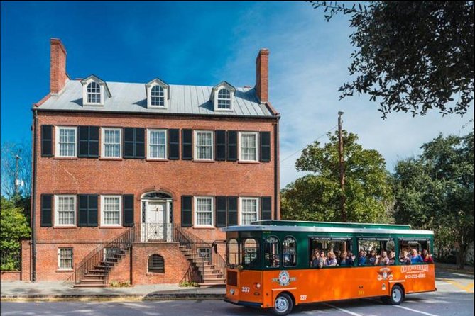 Savannah Hop-On Hop-Off Trolley Tour - Visitor information and the Old Town Trolley Welcome Center