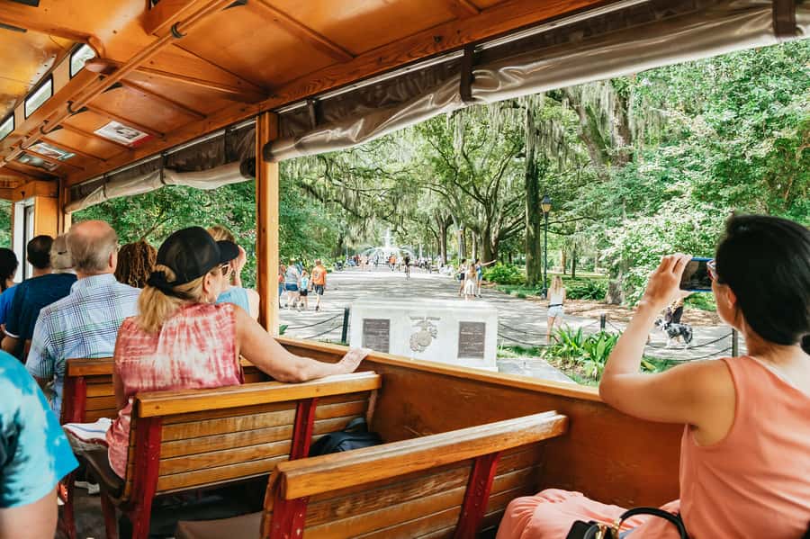 Savannah: Old Savannah Tours Historic Overview - Stories, local lore, and occasional theatrical touches