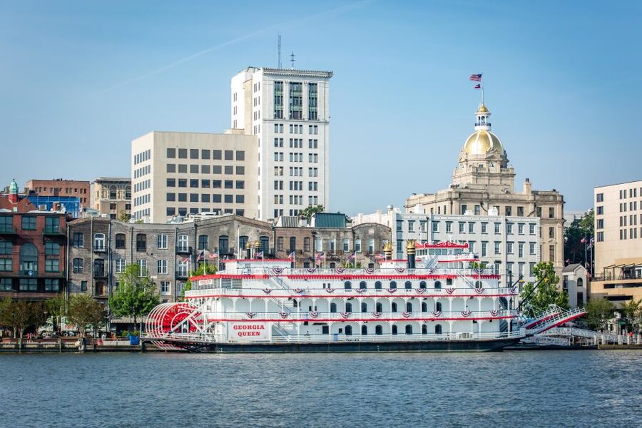 Savannah: Riverboat Narrated Harbor Sightseeing Cruise - Finding the best seat on the riverboat