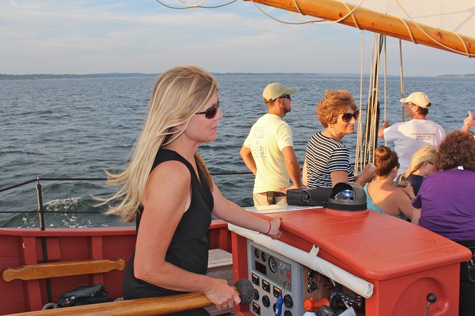 Schooner Fame Sailing Tour - Setting sail from Pickering Wharf in downtown Salem