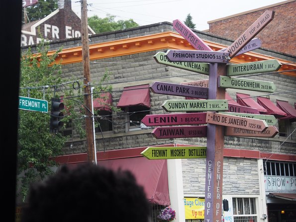 Seattle City Highlights Tour - Sports, Neighborhoods, and the Amazon Spheres