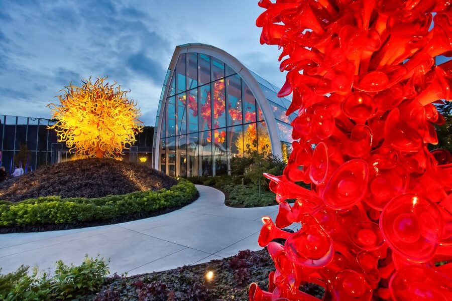 Seattle CityPASS®: Save up to 46% at 5 Top Attractions - Choosing between MoPOP, the zoo, and Pacific Science Center