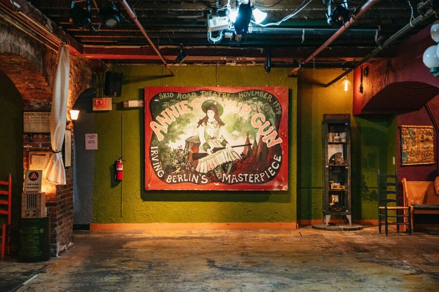 Seattle: Guided Underground Walking Tour - Architecture below Pioneer Square