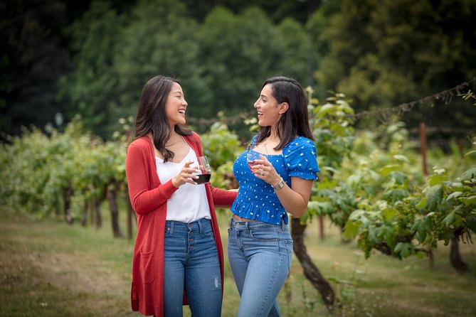 Seattle Wine & Snoqualmie Falls Highlights Tour - Lunch is flexible, but not included