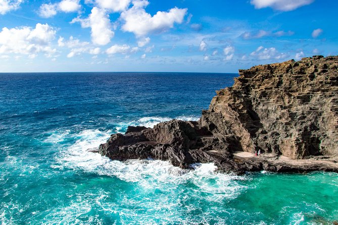 Sights & Bites Ultimate Oahu Circle Island Foodie Tour - Halona Blowhole and Hanauma Bay