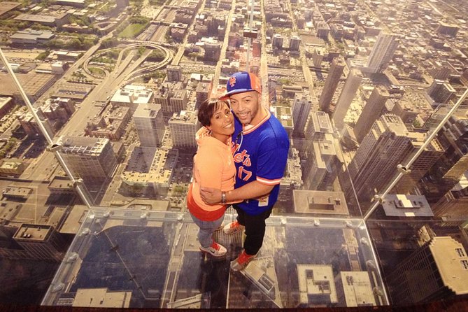 Skydeck - Willis Tower Admission - The Ledge is short, thrilling, and photo-focused