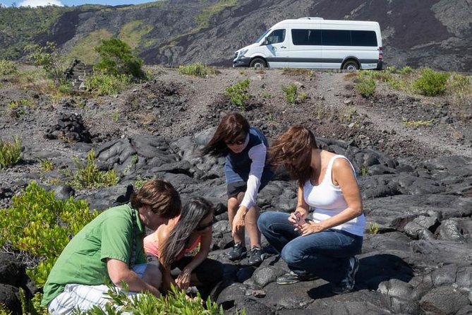 Small Group Big Island Twilight Volcano and Stargazing Tour - Hawaiʻi Volcanoes National Park in daylight and twilight