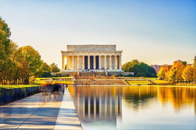 Small Group National Mall Night Tour with 10 Top Attractions - Quick points before you book