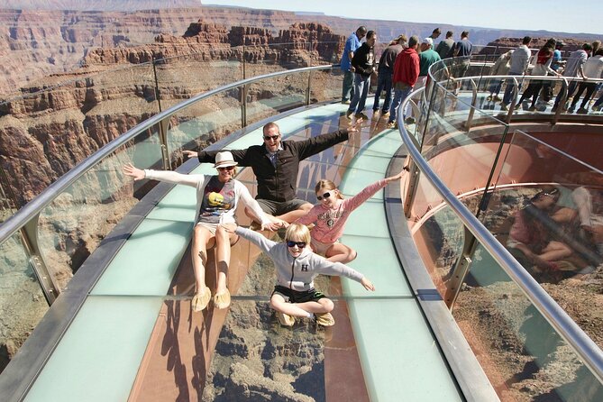 Small Group Tour: Grand Canyon West Rim, Skywalk & Hoover Dam - Leaving Las Vegas before the city wakes