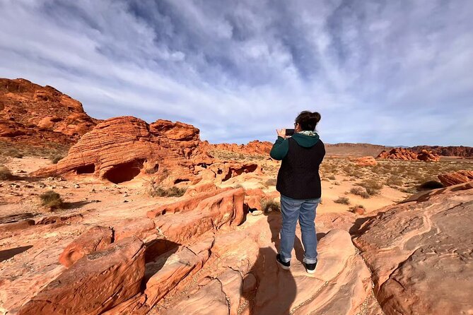 Small Group: Valley of Fire Half Day Tour from Las Vegas - Beehive Rock and the science in the stone