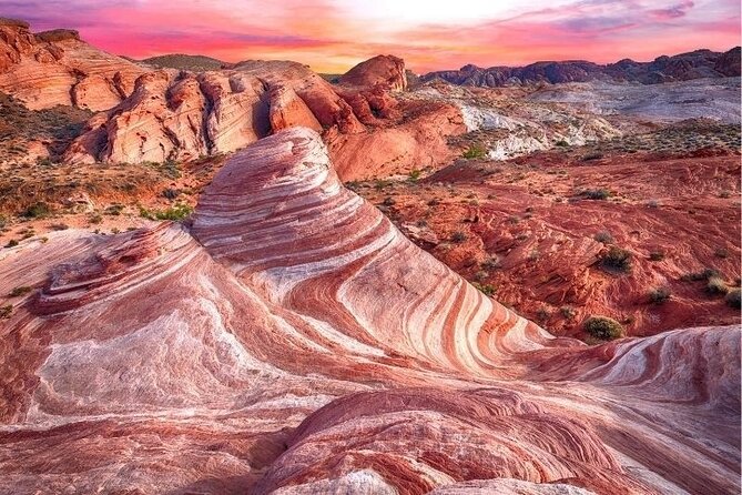 Small Group: Valley of Fire Half Day Tour from Las Vegas - A deli lunch at Seven Sisters