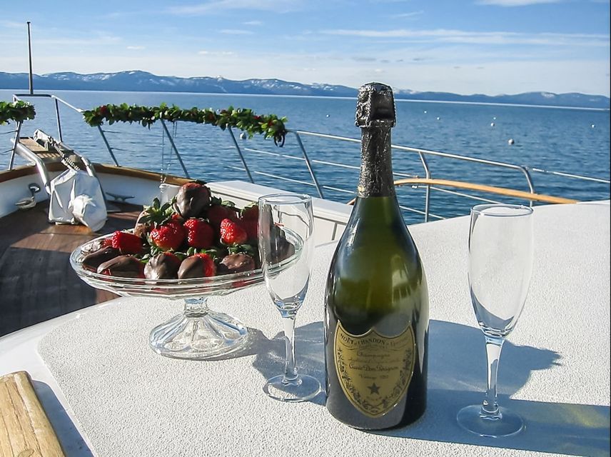 South Lake Tahoe: Sightseeing Cruise of Emerald Bay - Day cruise or sunset cruise?