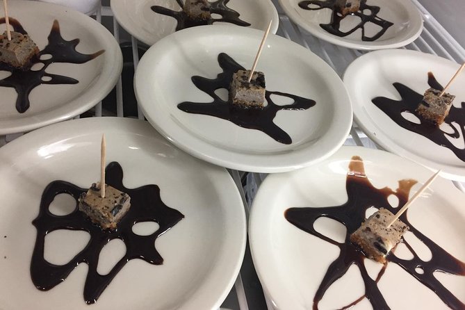 Southern Flavors of Savannah Walking Dessert Tour - How the history fits between the bites