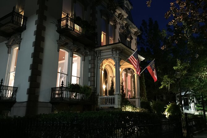 Spirits and Scoundrels Adults Only Savannah Ghost Tour | 10pm - What the guides bring to the experience