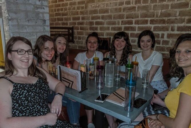Spooky Savannah Haunted Pub Crawl - What this Savannah pub crawl is really like
