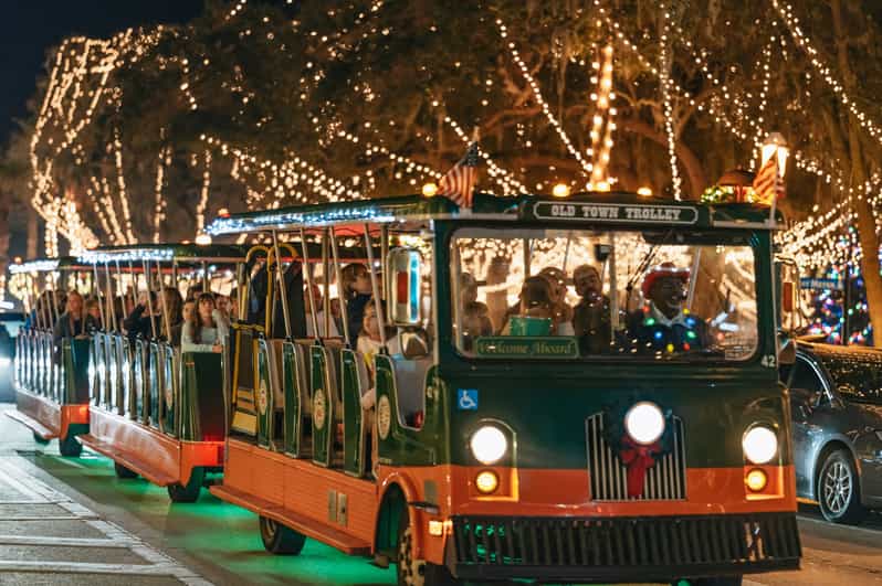 St Augustine: Nights of Lights Trolley Tour - Seeing nearly 20 blocks of white lights