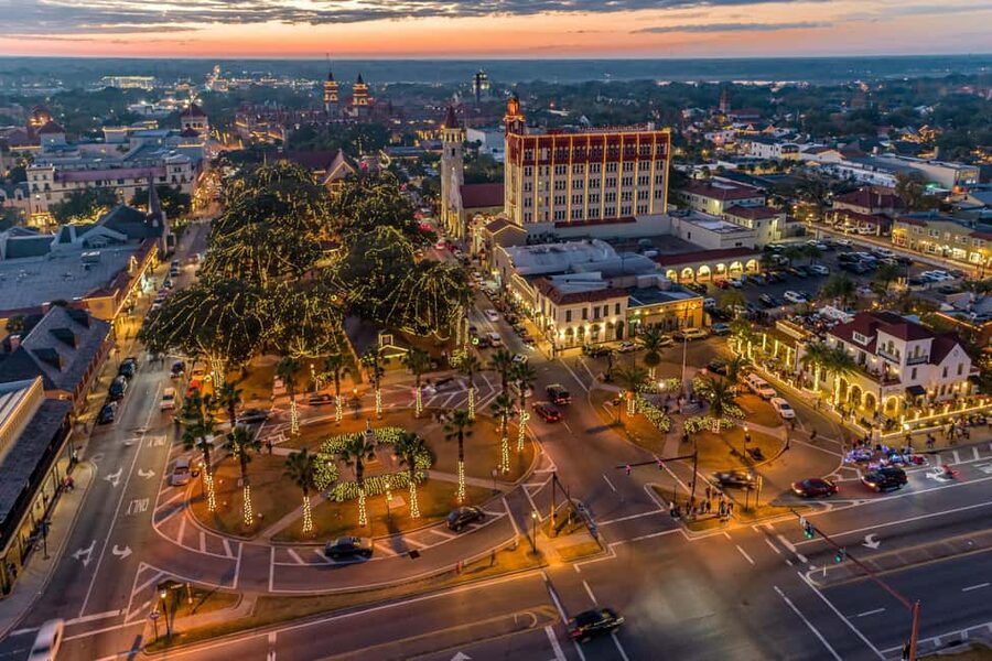 St Augustine: Nights of Lights Trolley Tour - Beginning at the Visitor Information Center
