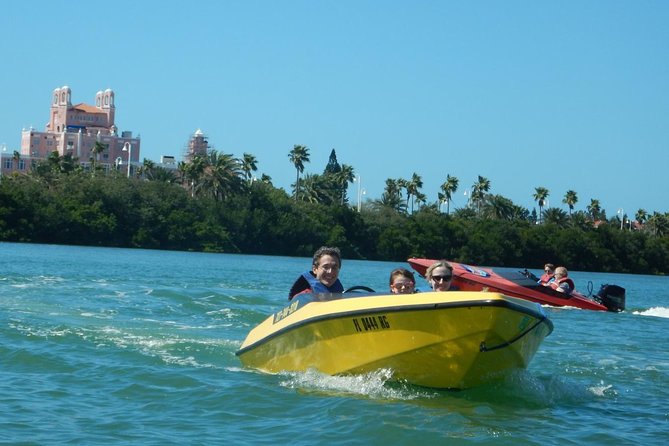 St Petersburg Speed Boat Adventure - Speed, spray, and sharp turns