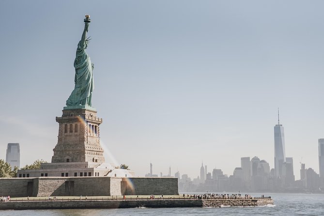 Statue of Liberty and Ellis Island Guided Tour with Ferry - The guides make the biggest difference