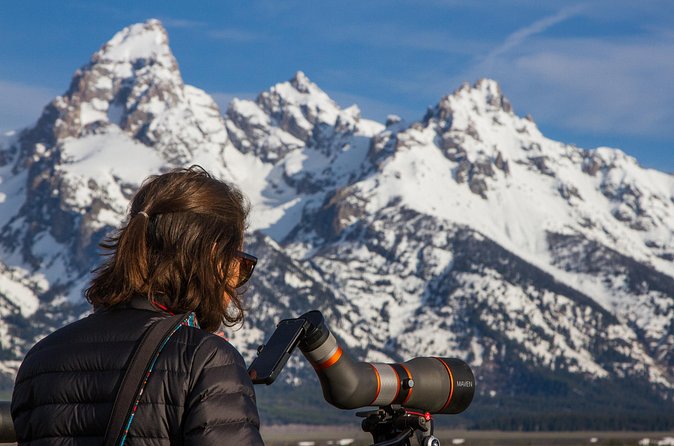 Sunrise 4-Hour Grand Teton Wildlife Adventure - Breakfast, coffee, and cold-weather comfort