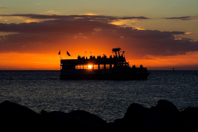 Sunset Celebration Cruise on Tropics Boat Tours - Leaving Clearwater Bay for the Gulf