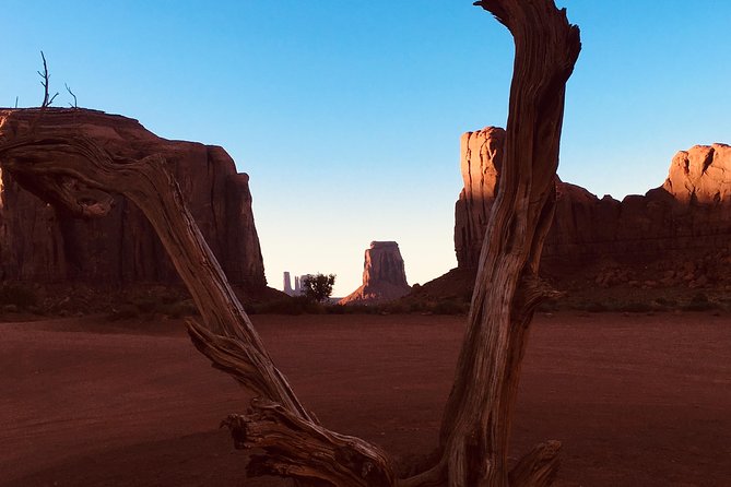 Sunset Tour of Monument Valley - Totem Pole and the final sunset viewpoint