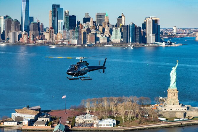 The Big Apple Helicopter Tour of New York City - The Statue of Liberty, Ellis Island, and the harbor